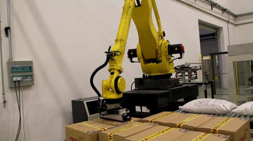 发那科机器人-引见部分焊接机器人的加工优势